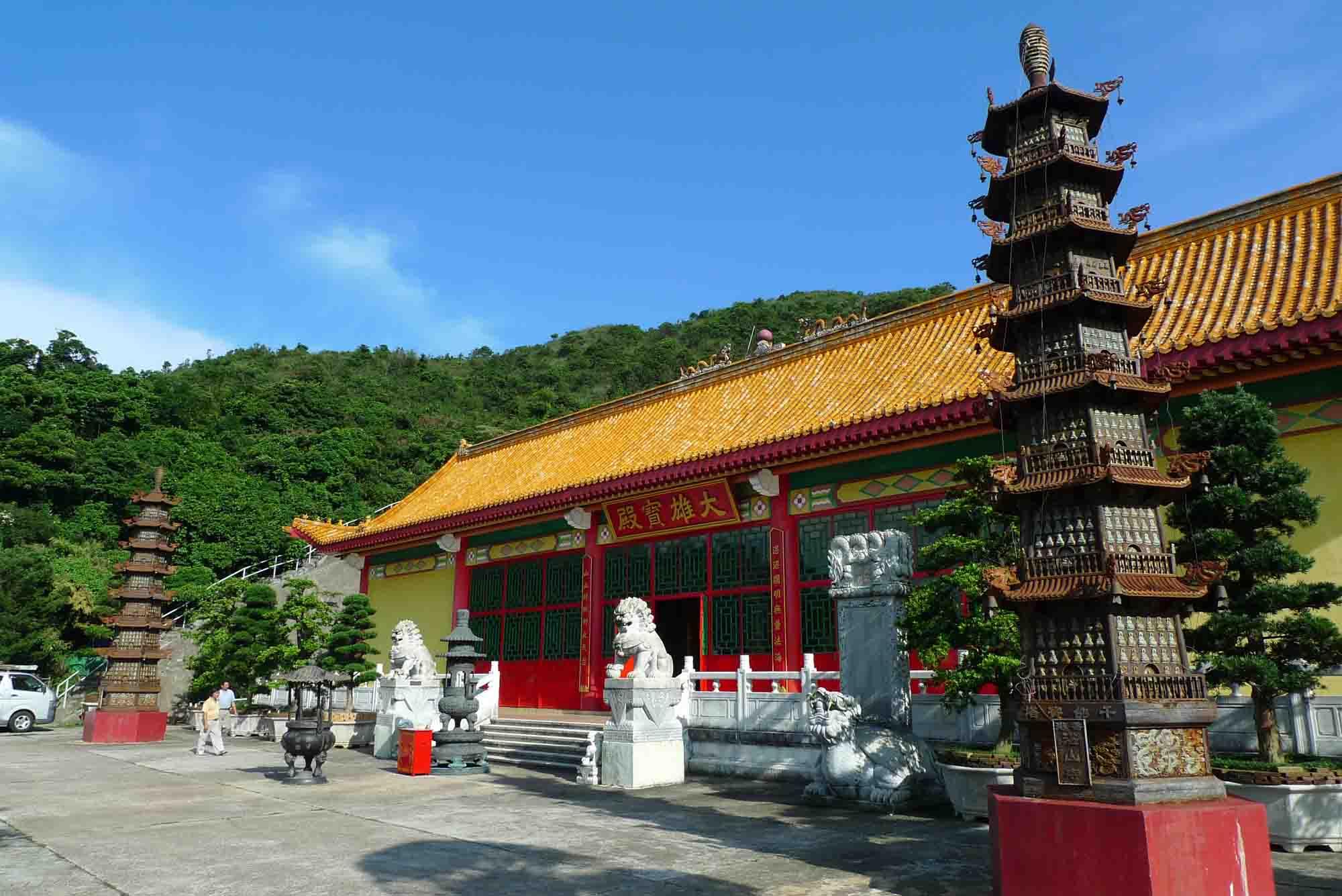 探索未来的新澳门与香港，2025年天天免费精准大全的全方位解读